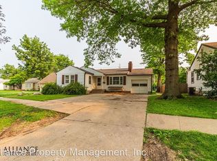 1851 Hunting Ave #1&2, Manhattan, KS 66502