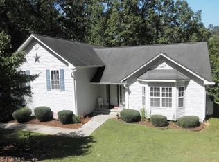 6660 Whispering Dr, Rural Hall, NC 27045