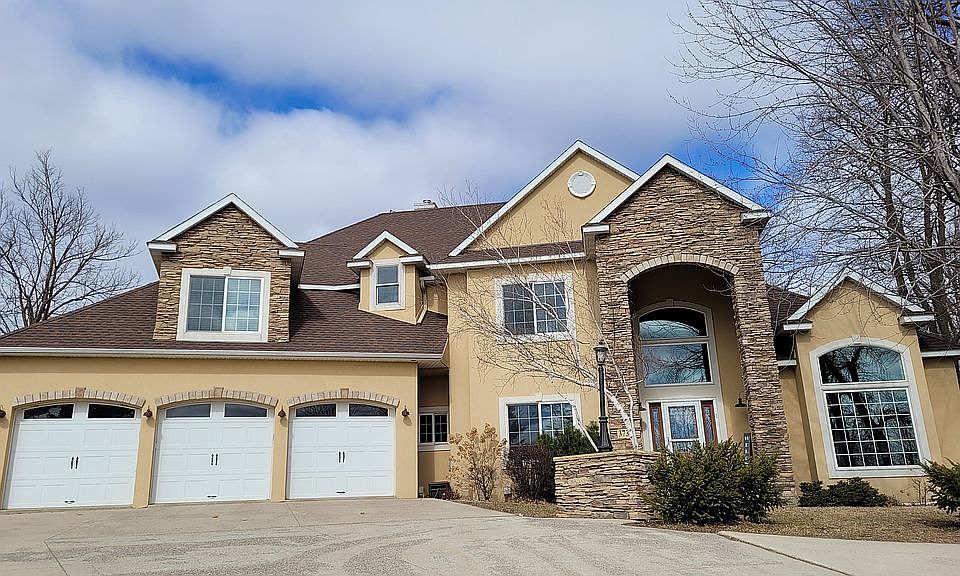 1st image of 3730 Iona Way SW