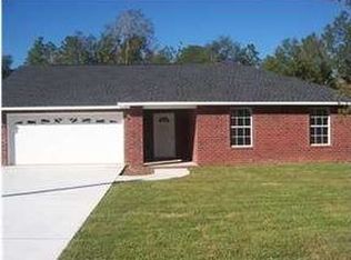 5859 Cedar Tree Dr, Milton, FL 32570