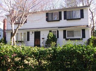 113 Kissam Ln, Glenwood Landing, NY 11547