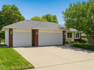 1417 Aster Dr, Council Bluffs, IA 51503