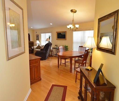 4th image of 2612 Falcon Ln