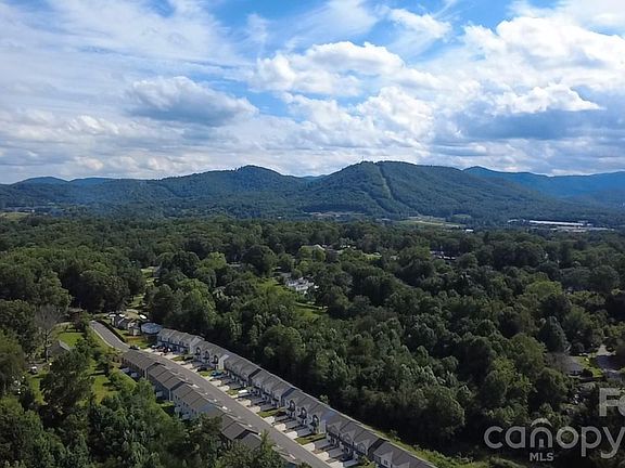 2nd image of 80 Cain Hollow Way