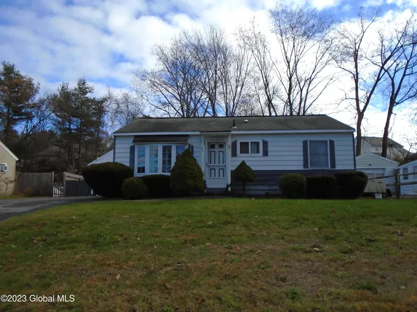 23 Jones Drive, Schenectady, NY 12309