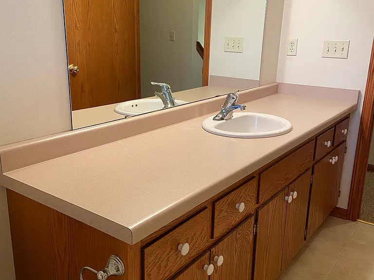 2nd floor full bath