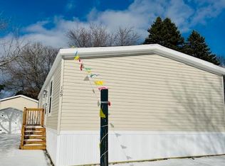 129 Hosner Dr, Oxford, MI 48371