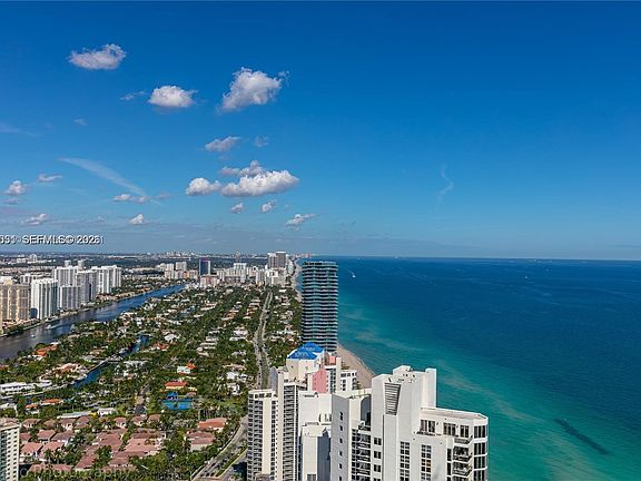 4th image of 18975 Collins Ave Unit 4705