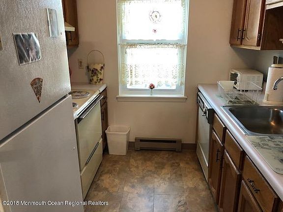 5th image of 66 Whitefield Ave #219