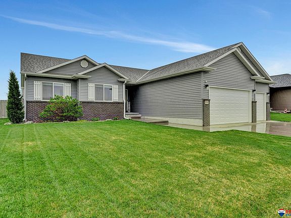 2nd image of 7131 Lilee Ln