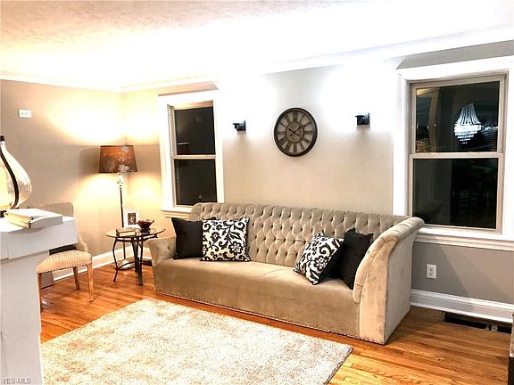 4th image of 4120 Parkside Dr