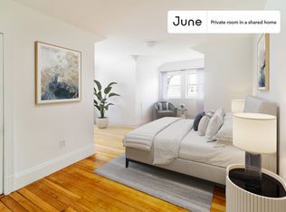 36 Newcastle Rd #2-F, Brighton, MA 02135