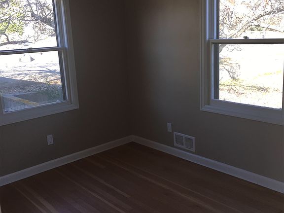 4th image of 18490 Nelson Pl NE