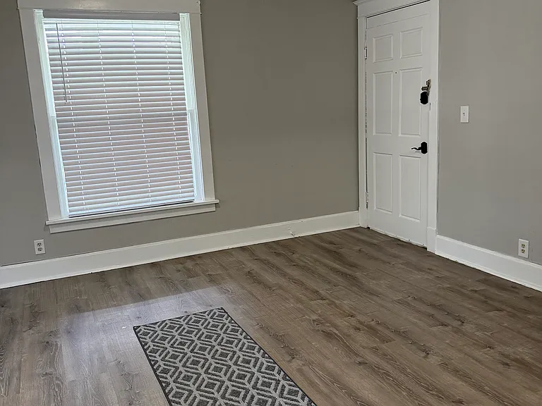 1410 B St #2 — Photo 7
