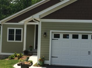 153 Fox Creek Dr, Fletcher, NC 28732