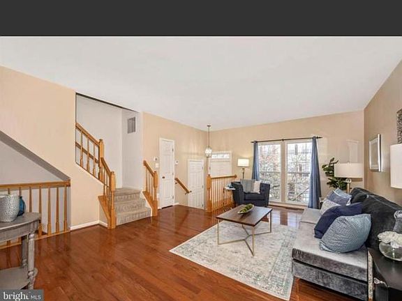 3rd image of 13116 Rosebay Dr Unit 504