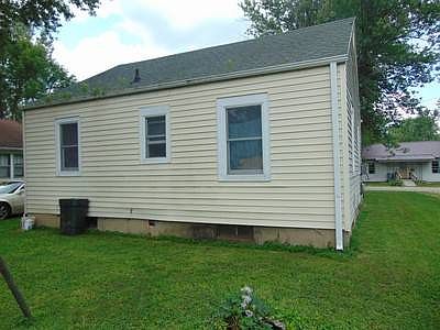 2nd image of 507 W Ash St