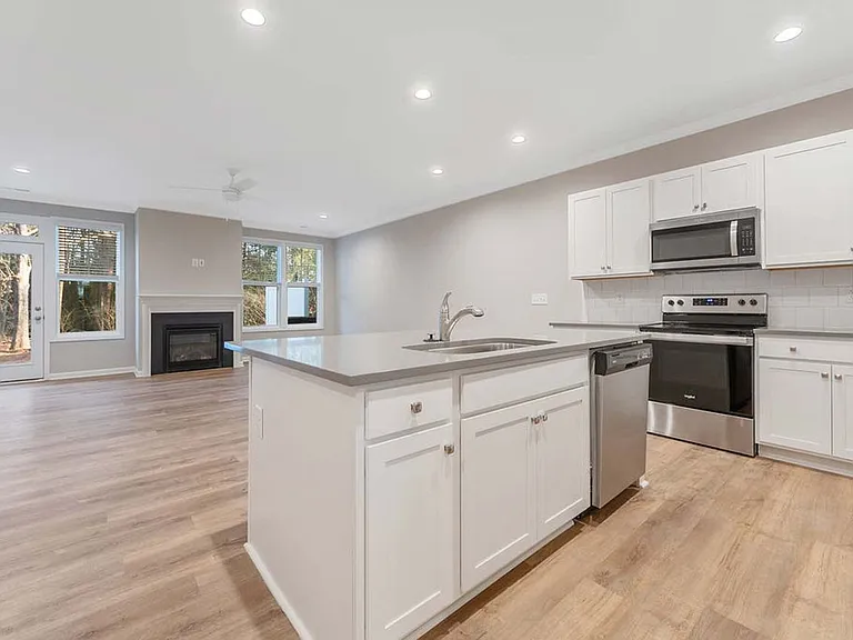 1705 Ballard Dr — Photo 12