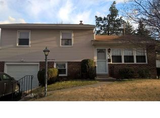 521 Andrea Dr, Willow Grove, PA 19090