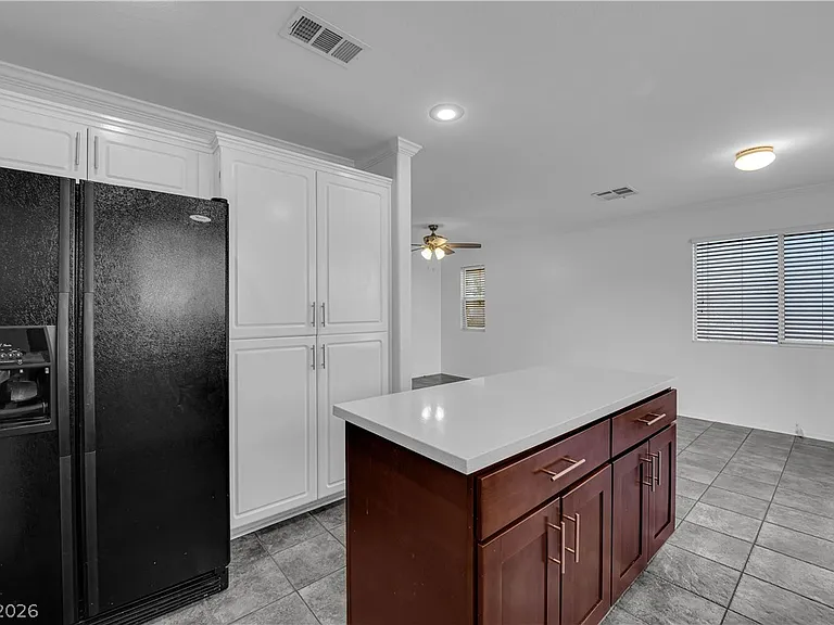 8915 Sandy Slate Way — Photo 11