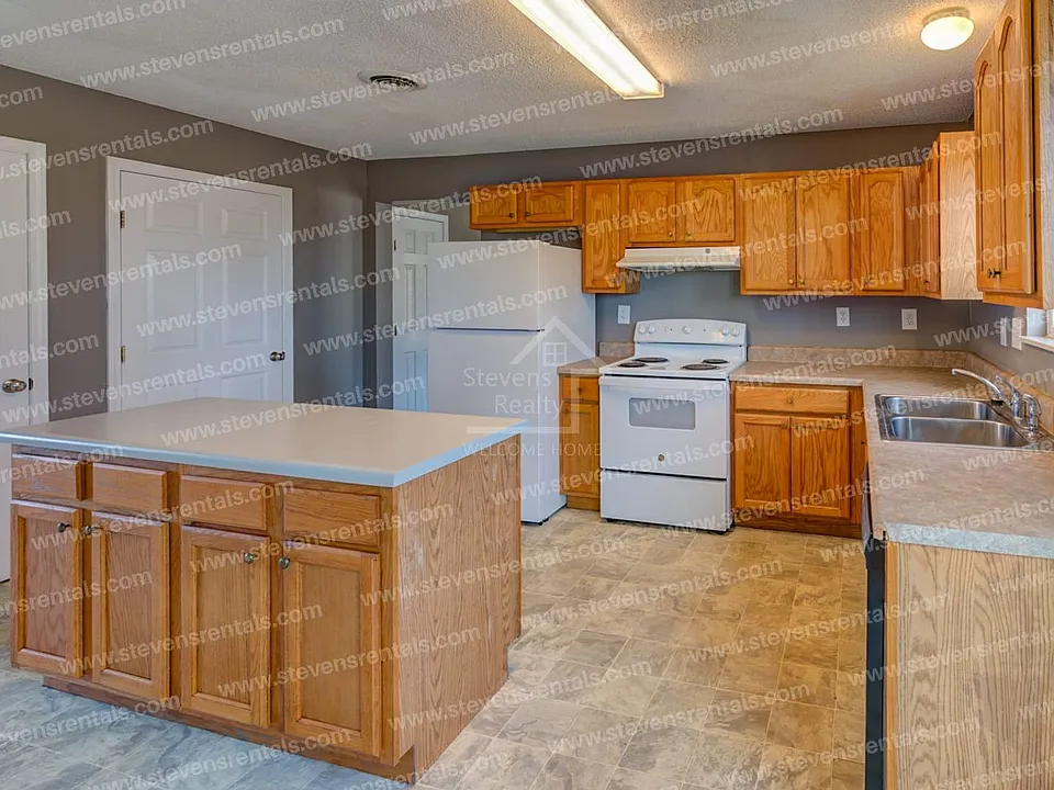 800 Knoxville College Dr