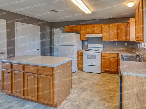 800 Knoxville College Dr, Knoxville, TN 37921