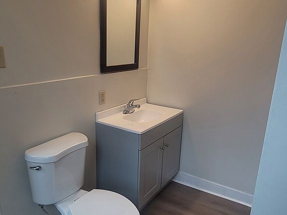 5th image of 1012 Dohrman St #7