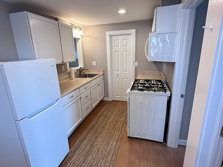 39R Sargent St #3 — Photo 2