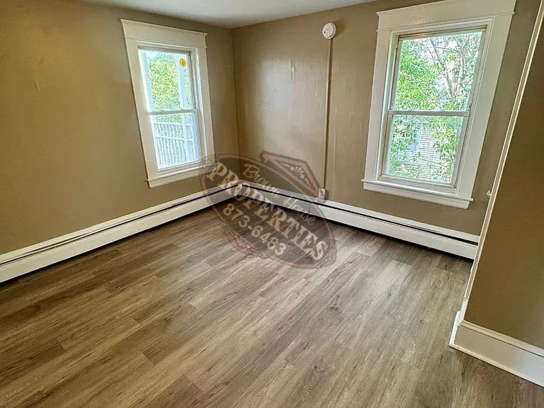 65 Kennedy Memorial Dr — Photo 2