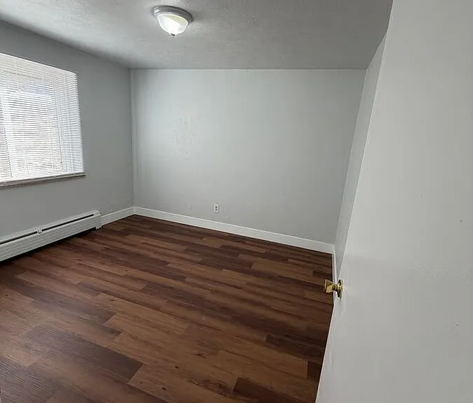 1740 W Mosier Pl #14 — Photo 8
