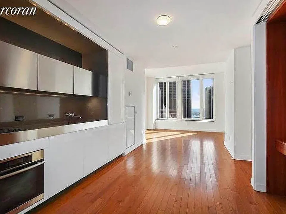 15 William St #37B