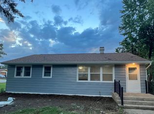 7502 Pingree Rd, Crystal Lake, IL 60014