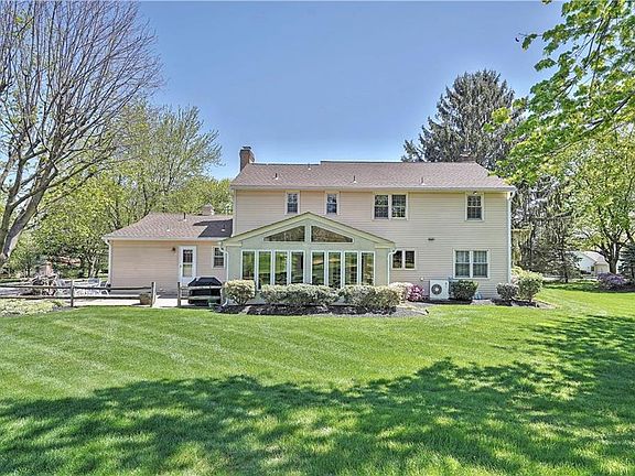 2570 Millbrook Dr Emmaus Pa 18049 Mls 665735 Zillow