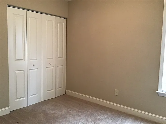 112 Summerdale Dr — Photo 10