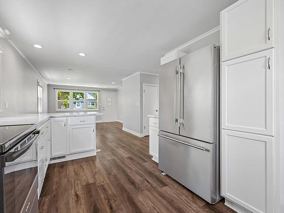 2nd image of 2633 N 20th STREET