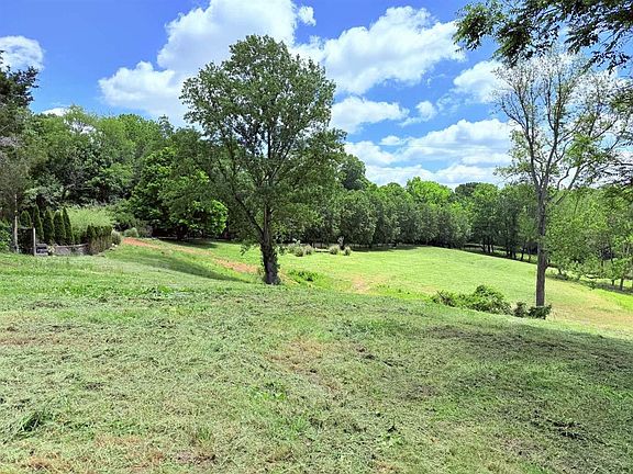 5th image of 360 New Cut Rd