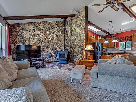 4th image of 824 Quail Ct