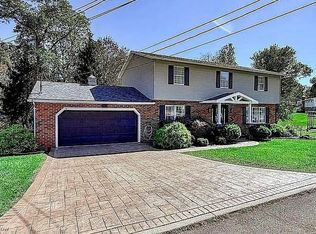 171 N Hills Dr, Parkersburg, WV 26104