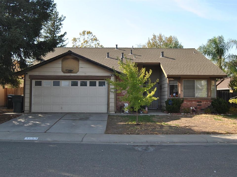 1st image of 4253 N Country Dr
