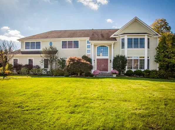 8 Birch Ln, Rye Brook, NY 10573