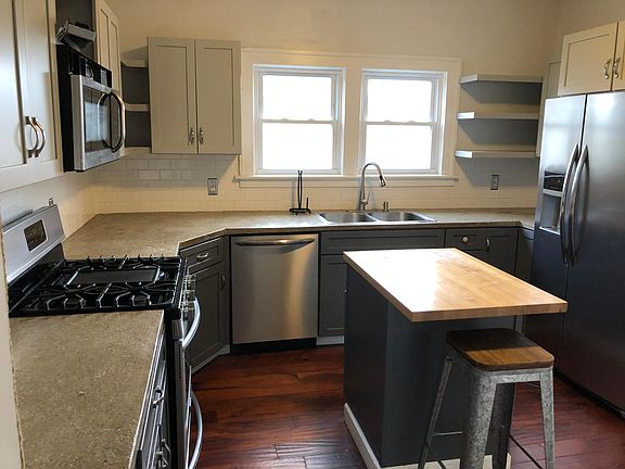 2nd image of 1428 Pennoyer Ave