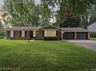 1416 Woodnoll Dr, Flint, MI 48507