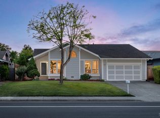 1040 Garfield Dr, Petaluma, CA