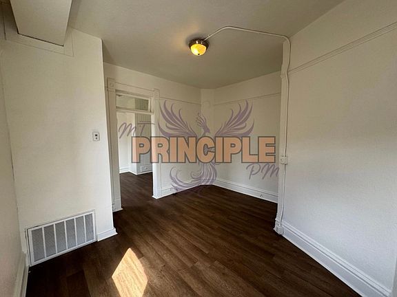 3rd image of 647-649 1/2 S Idaho St #649