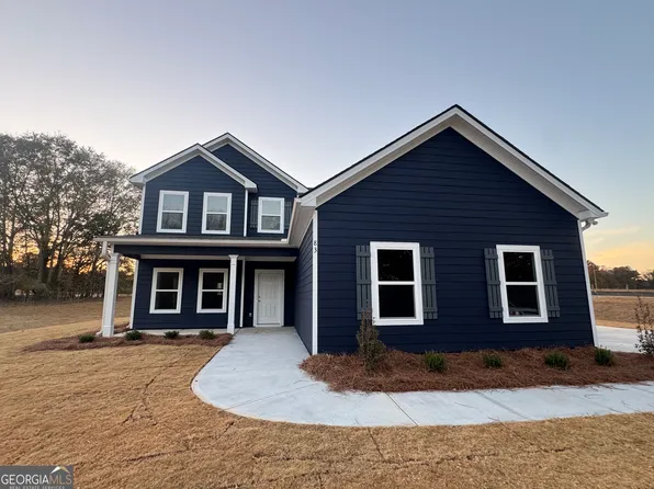 83 Oak Rd, Locust Grove, GA 30248