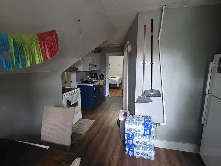 126 Park Ter #3 — Photo 6