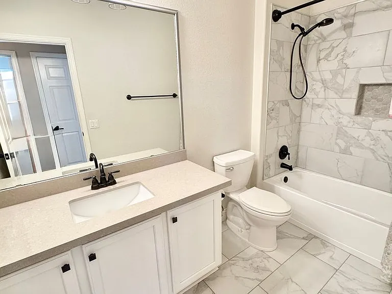 847 E La Costa Pl — Photo 25