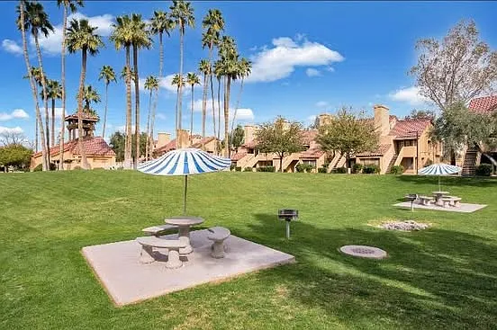2 bed, 924 sqft, $1,650 — Photo 4