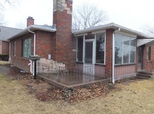 2504 Glen Pl, Davenport, IA 52804