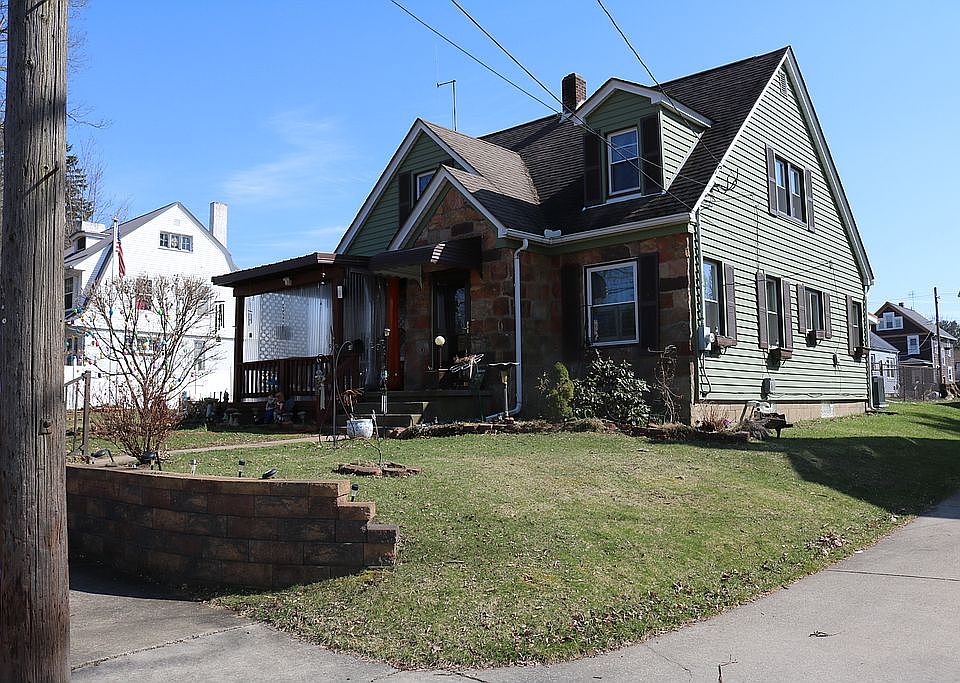 1st image of 97 Plum St